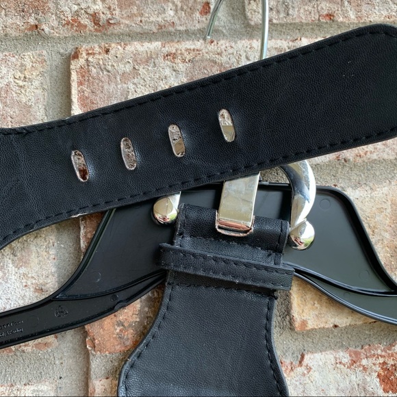 Faux leather weaved accent belt - Picture 5 of 7